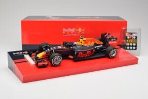 Red Bull RB12 #33 M. Verstappen Spain GP Winner 2016 Minichamps 1:18 147160533 Fém – 6. kép a 6-ből