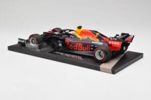 Red Bull RB15 #33 M. Verstappen Brazil GP Winner 2019 Minichamps 1:18 113191933 Fém – 5. kép a 7-ből