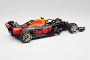 Red Bull RB15 #10 P. Gasly F1 2019 Minichamps 1:18 110190010 Fém – 2. kép a 7-ből