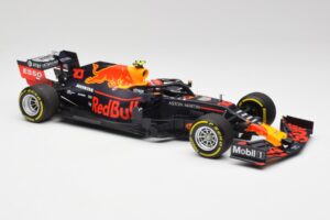 Red Bull RB15 #10 P. Gasly F1 2019 Minichamps 1:18 110190010 Fém – 4. kép a 7-ből