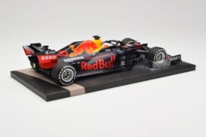 Red Bull RB16 #33 M. Verstappen Red Bull Racing 70th Anniversary GP Winner 2020 Minichamps 1:18 113200533-M1 Gyanta – 3. kép a 7-ből