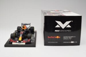 Red Bull RB16B #33 M. Verstappen France GP Winner 2021 Minichamps 1:18 113210833 Fém – 7. kép a 7-ből