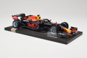 Red Bull RB16B #33 M. Verstappen Belgian GP 2021 Winner Minichamps 1:18 113211333 Gyanta – 4. kép a 7-ből