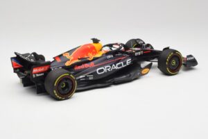 Red Bull RB18 #1 M. Verstappen France GP Winner 2022 Minichamps 1:18 110221201 Fém – 2. kép a 7-ből
