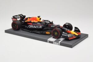 Red Bull RB18 Oracle #1 M. Verstappen Dutch GP 2022 Winner Minichamps 1:18 113221501 Gyanta – 4. kép a 7-ből