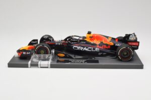 Red Bull RB18 #1 M. Verstappen Miami GP 2022 Winner Minichamps 1:18 113220301 Gyanta