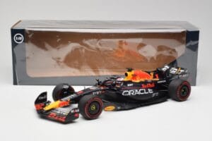 Red Bull RB19 #1 M. Verstappen Qatar Sprint Race 2nd WC 2023 Minichamps 1:18 110231801 Fém – 6. kép a 6-ből