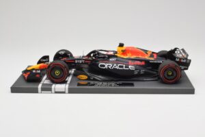 Red Bull RB19 Oracle #1 M. Verstappen Australian GP 2023 Winner Minichamps 1:18 113230301 Gyanta