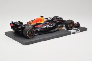 Red Bull RB19 Oracle #1 M. Verstappen Bahrain GP 2023 Winner Minichamps 1:18 113230201 Gyanta – 3. kép a 7-ből