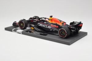 Red Bull RB19 Oracle #1 M. Verstappen Bahrain GP 2023 Winner Minichamps 1:18 113230201 Gyanta – 5. kép a 7-ből