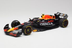 Red Bull RB19 #11 S. Perez Italian GP 2nd 2023 Minichamps 1:18 110231511 Fém