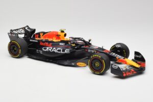 Red Bull RB19 #11 S. Perez Italian GP 2nd 2023 Minichamps 1:18 110231511 Fém – 6. kép a 6-ből