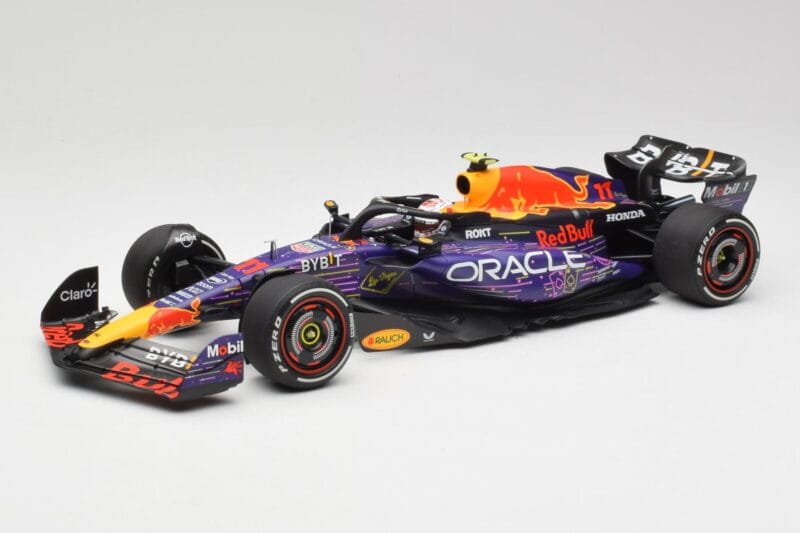 Red Bull RB19 #11 S. Perez Las Vegas GP 3rd 2023 Minichamps 1:18 110232211 Fém