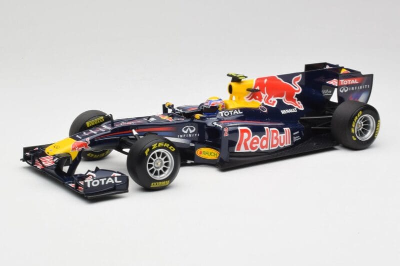 Red Bull RB5 #14 M. Webber Chinese GP 2nd 2009 Minichamps 1:18 150090114 Fém