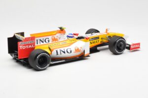 Renault F1 Team R29 #10 R. Grosjean F1 2009 Minichamps 1:18 150090108 Fém – 2. kép a 6-ből