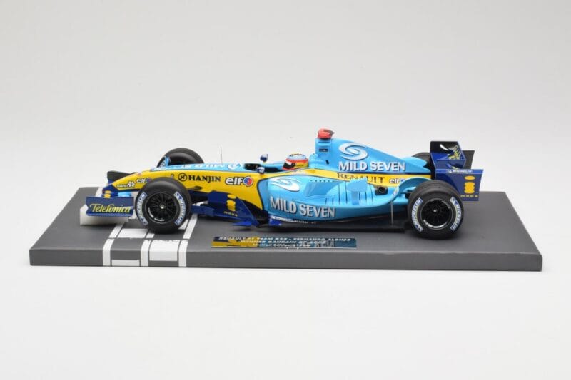 Renault R25 #5 F. Alonso Bahrain GP 2005 Minichamps 1:18 117050305 Gyanta