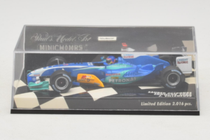 Sauber C24 Petronas #11 J. Villeneuve Sauber Petronas F1 Team Showcar 2005 Minichamps 1:43 400050081 Fém – 4. kép a 5-ből