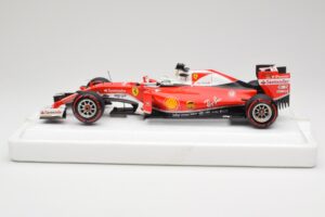 Scuderia Ferrari SF16-H #5 S. Vettel Italian GP 2016 BBR 1:18 BBR181625 Fém – 3. kép a 7-ből
