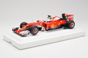 Scuderia Ferrari SF16-H #5 S. Vettel Italian GP 2016 BBR 1:18 BBR181625 Fém