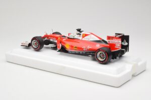 Scuderia Ferrari SF16-H #5 S. Vettel Italian GP 2016 BBR 1:18 BBR181625 Fém – 5. kép a 7-ből