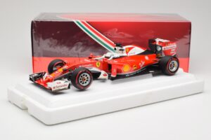 Scuderia Ferrari SF16-H #5 S. Vettel Italian GP 2016 BBR 1:18 BBR181625 Fém – 7. kép a 7-ből