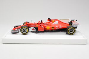 Scuderia Ferrari SF70H #5 S. Vettel Winner Australian GP 2017 End of Race BBR 1:18 BBR181705-E Fém – 3. kép a 7-ből