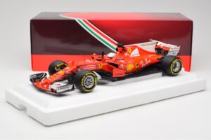 Scuderia Ferrari SF70H #5 S. Vettel Winner Australian GP 2017 End of Race BBR 1:18 BBR181705-E Fém – 7. kép a 7-ből