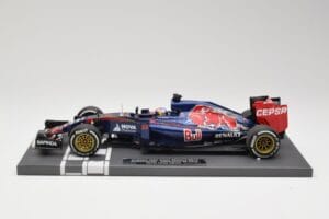 Scuderia Toro Rosso STR10 Renault #33 M. Verstappen Australian GP 2015 Minichamps 1:18 Scuderia Toro Rosso STR10 Renault #33 M. Verstappen Australian GP 2015 Minichamps 1:18 117150033 Gyanta