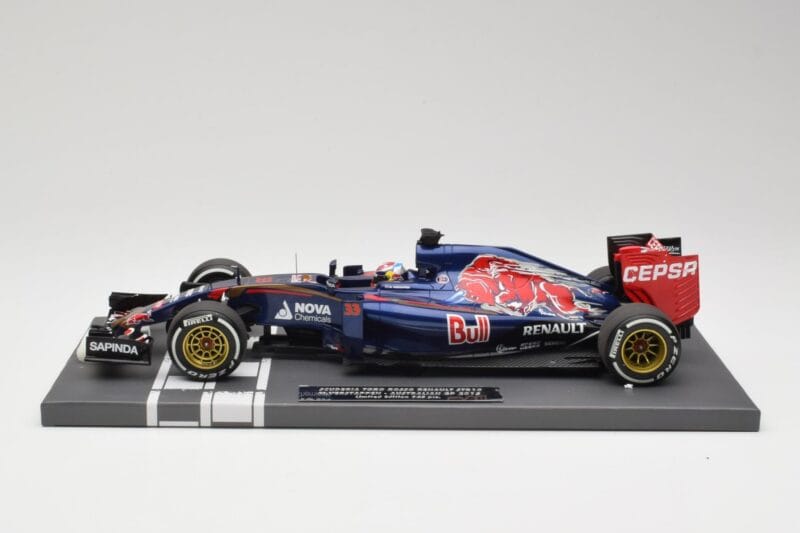 Scuderia Toro Rosso STR10 Renault #33 M. Verstappen Australian GP 2015 Minichamps 1:18 117150033 Gyanta