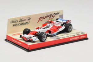 Toyota TF107 #12 J. Trulli Showcar 2007 Minichamps 1:43 403070082 Fém – 2. kép a 5-ből