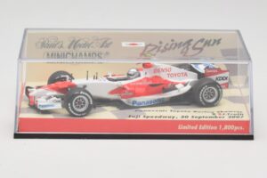 Toyota TF107 #12 J. Trulli Showcar 2007 Minichamps 1:43 403070082 Fém – 5. kép a 5-ből
