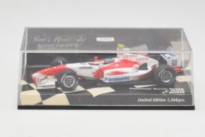 Toyota TF104 Panasonic Racing #0 R. Zonta 3rd Driver 2004 Minichamps 1:43 400040038 Fém – 5. kép a 5-ből