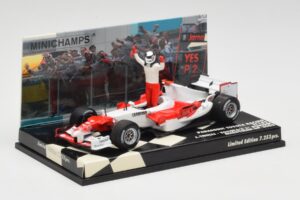 Toyota TF105 #16 J. Trulli Malaysia GP Podium 2005 Minichamps 1:43 400050116 Fém – 2. kép a 4-ből