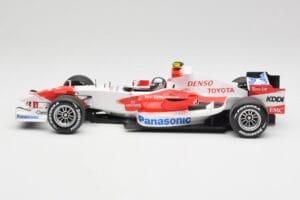 Toyota TF107 #12 J. Trulli F1 Launch Livery 2007 Minichamps 1:18 AM601321 Fém – 3. kép a 6-ből