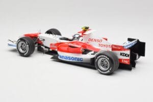 Toyota TF107 #12 J. Trulli F1 Launch Livery 2007 Minichamps 1:18 AM601321 Fém – 5. kép a 6-ből
