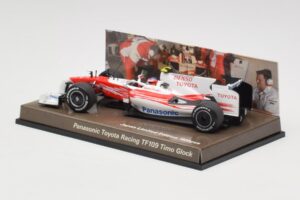 Toyota TF109 Panasonic Toyota Racing #10 T. Glock F1 2009 Minichamps 1:43 AM62131 Fém – 3. kép a 5-ből