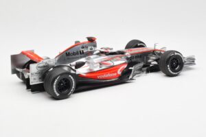McLaren MP4-22 Mercedes #1 F. Alonso Showcar 2007 Minichamps 1:18 533071871 Fém – 2. kép a 6-ből