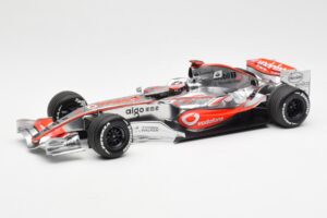 McLaren MP4-22 Mercedes #1 F. Alonso Showcar 2007 Minichamps 1:18 533071871 Fém