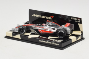 McLaren MP4-22 Mercedes #1 F. Alonso Vodafone McLaren Showcar F1 2007 Minichamps 1:43 530074371 Fém – 3. kép a 5-ből