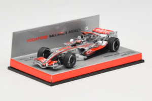 McLaren MP4-22 Mercedes #1 F. Alonso Vodafone McLaren Showcar F1 2007 Minichamps 1:43 533074371 Fém – 2. kép a 5-ből