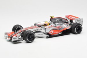 McLaren MP4-22 Mercedes #2 L. Hamilton 2007 Dealer Edition Minichamps 1:18 530071802 Fém