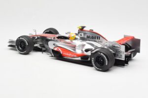 McLaren MP4-22 Mercedes #2 L. Hamilton 2007 Dealer Edition Minichamps 1:18 530071802 Fém – 5. kép a 6-ből