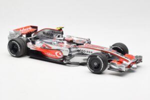 McLaren MP4-23 Mercedes #23 H. Kovalainen 2008 Minichamps 1:18 530081823 Fém – 4. kép a 6-ből