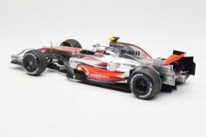 McLaren MP4-23 Mercedes #23 H. Kovalainen 2008 Minichamps 1:18 530081823 Fém – 5. kép a 6-ből