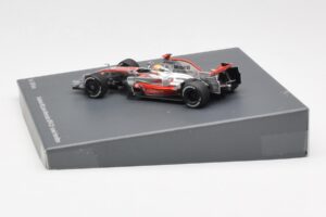 McLaren MP4-23 Mercedes #22 L. Hamilton F1 World Champion 2008 Minichamps 1:43 B66962422 Fém – 3. kép a 4-ből
