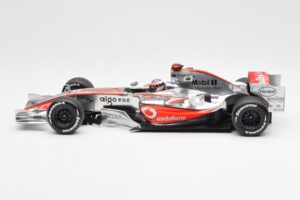 McLaren MP4-22 Mercedes #1 F. Alonso Presentation Valencia 2007 Minichamps 1:18 538071871 Fém – 3. kép a 6-ből