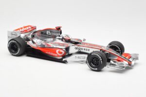 McLaren MP4-22 Mercedes #1 F. Alonso Presentation Valencia 2007 Minichamps 1:18 538071871 Fém – 4. kép a 6-ből