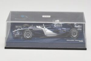Williams Cosworth FW28 Showcar 2006 Minichamps 1:43 403060079 Fém – 5. kép a 5-ből