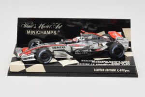 Dallara F303 N. Piquet British F3 Championship 2003 Minichamps 1:43 400030333 Fém