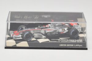 Dallara F303 N. Piquet British F3 Championship 2003 Minichamps 1:43 400030333 Fém – 5. kép a 5-ből